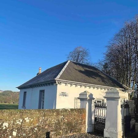 A Cosy Two-Bedroom Cottage Near Loch Lomond Glasgow Exterior photo